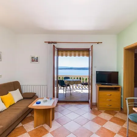 Apartment One-bedroom Crikvenica 6 *